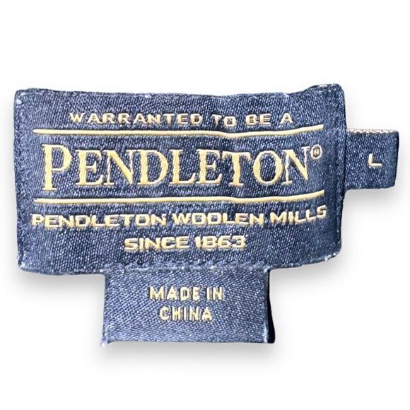 Pendleton Indigo Chambray S/S Button Down Shirt Size L - Picture 2 of 7